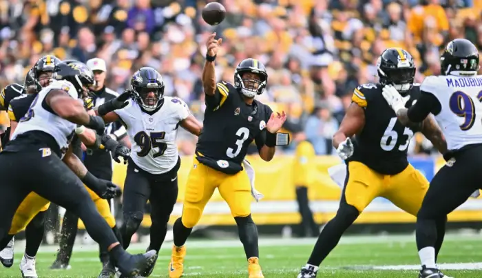 Steelers vs Ravens Predictions, Odds & Picks – NFL Week 16 🏈